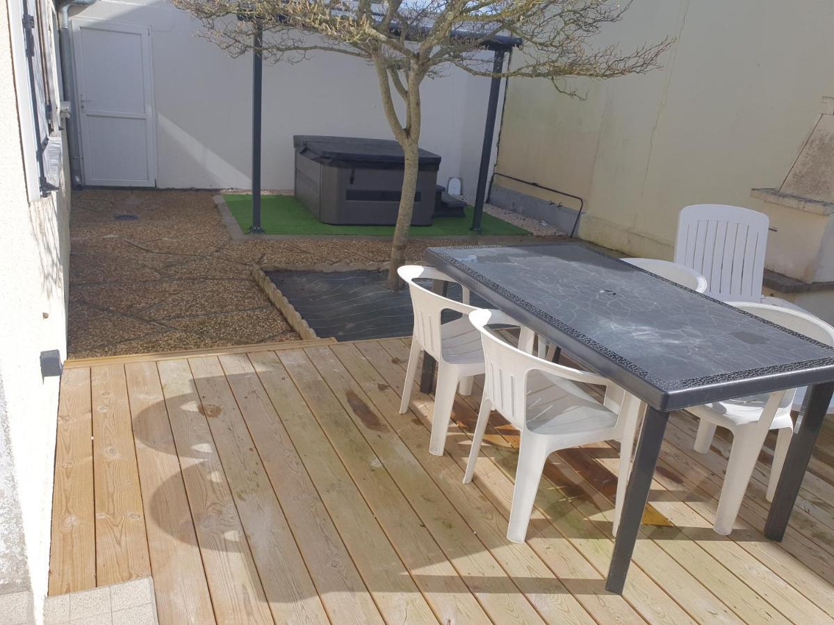 L Embrun Jacuzzi Saint-Malo Exterior foto